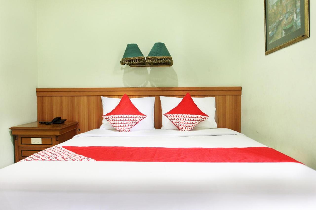 Reddoorz Plus Near Kemang Raya Jakarta Exterior foto