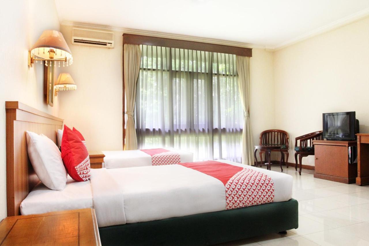 Reddoorz Plus Near Kemang Raya Jakarta Exterior foto