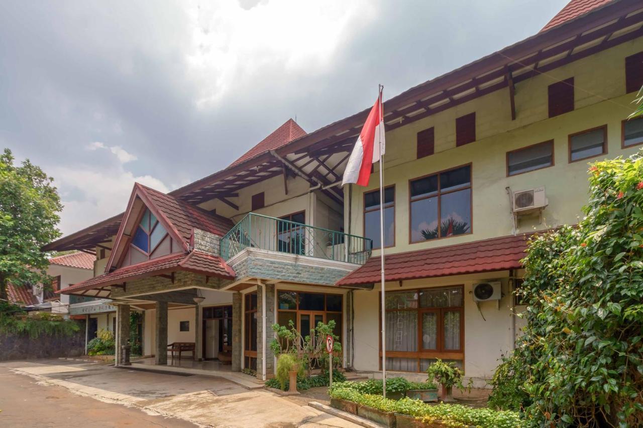 Reddoorz Plus Near Kemang Raya Jakarta Exterior foto